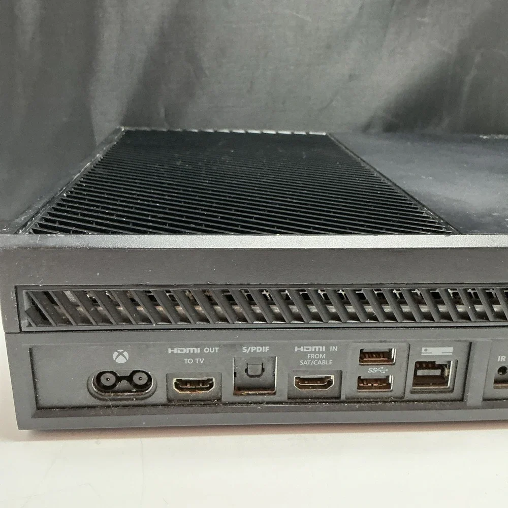 MICROSOFT XBOX ONE Console Model 1540‎ Untested Wo/Cord 500 GB